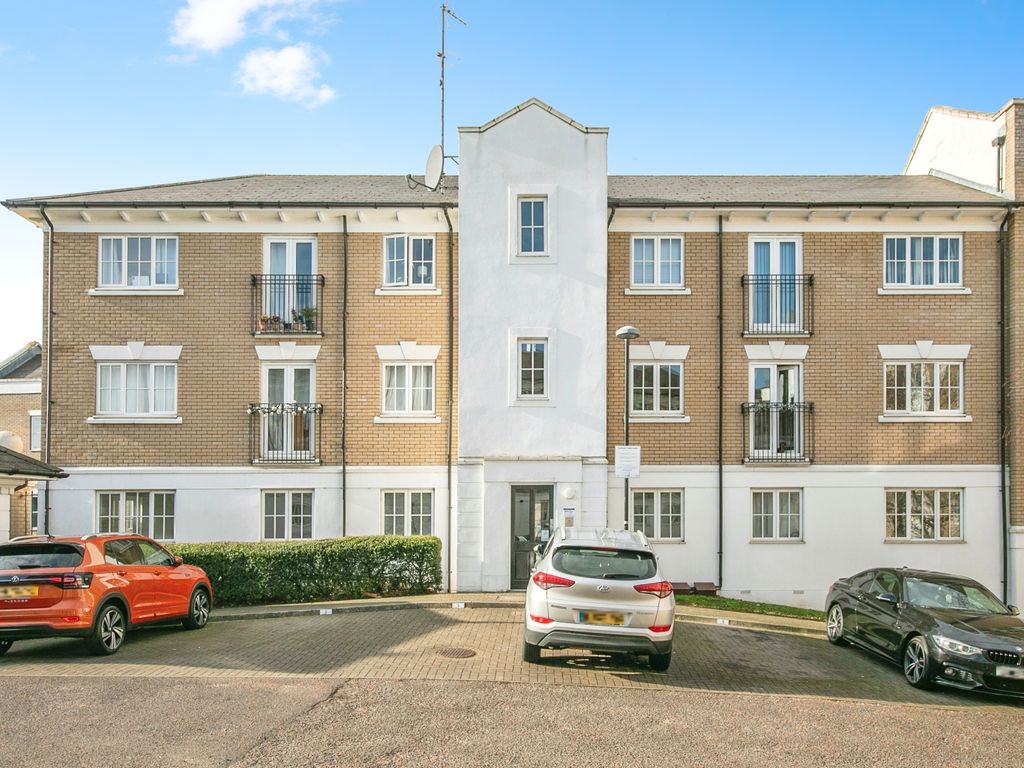 2 bed flat for sale in Williams Way, Colchester, Essex CO1, £