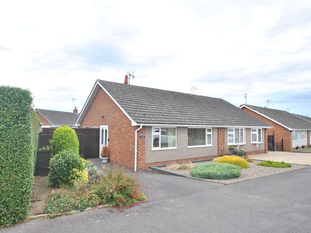 2 bed semidetached house for sale in Sandown Road, Cleeve