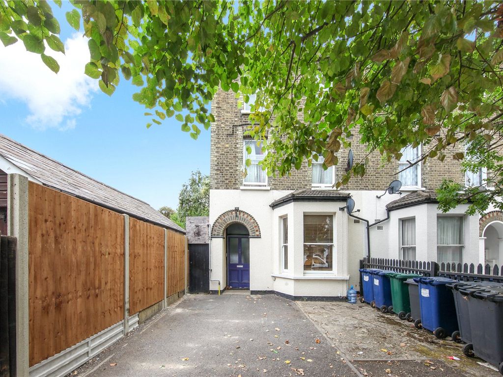 Lichfield Road, Cricklewood NW2  