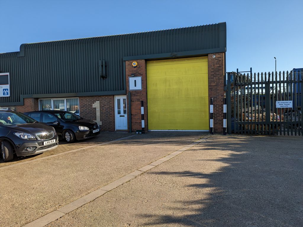 Industrial to let in Unit 1, Manford Industrial Estate, Manor Road, Erith DA8 Zoopla