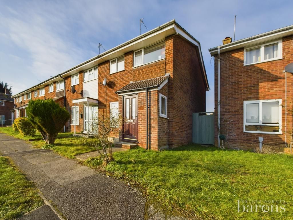 3 bed end terrace house for sale in Kings Furlong, Basingstoke RG21