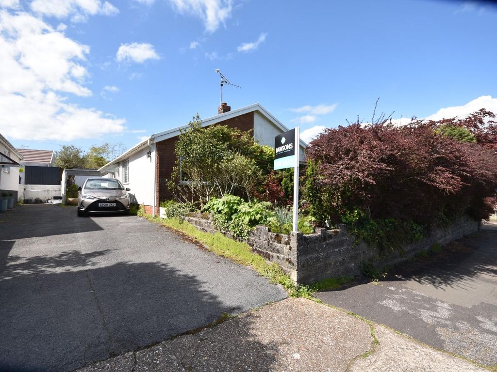 5 bed detached bungalow for sale in Higher Lane, Langland, Swansea SA3
