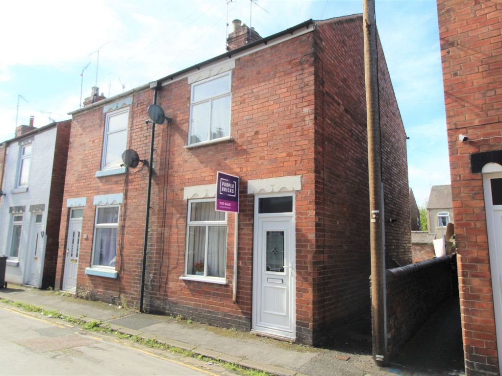 Alma Street West, Brampton, Chesterfield S40