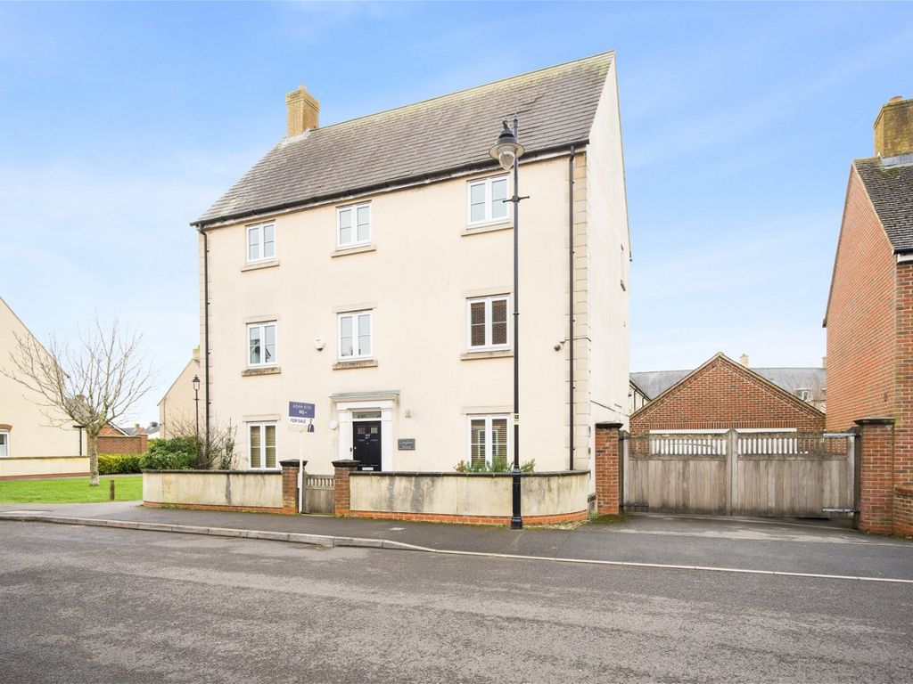 5 bed detached house for sale in Shears Drive, Amesbury, Salisbury SP4