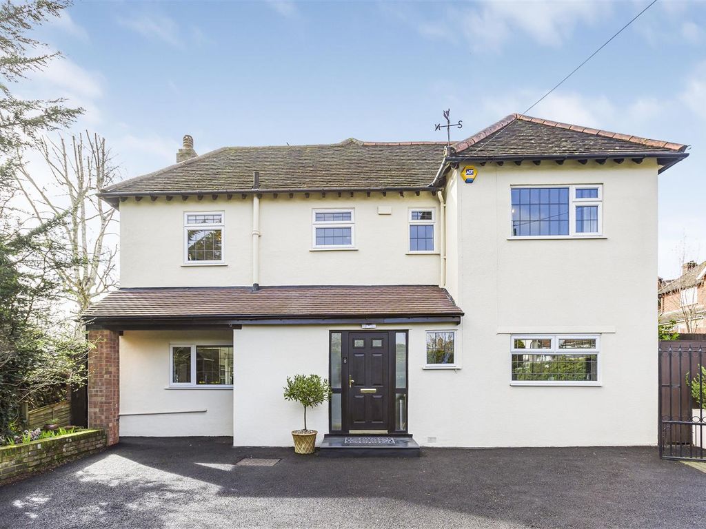4 bed detached house for sale in Sandy Close, Hertford SG14 Zoopla