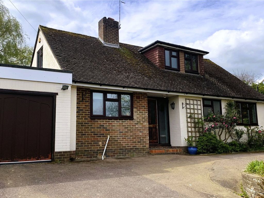 3 bed country house for sale in Balaclava Lane, Wadhurst, East Sussex
