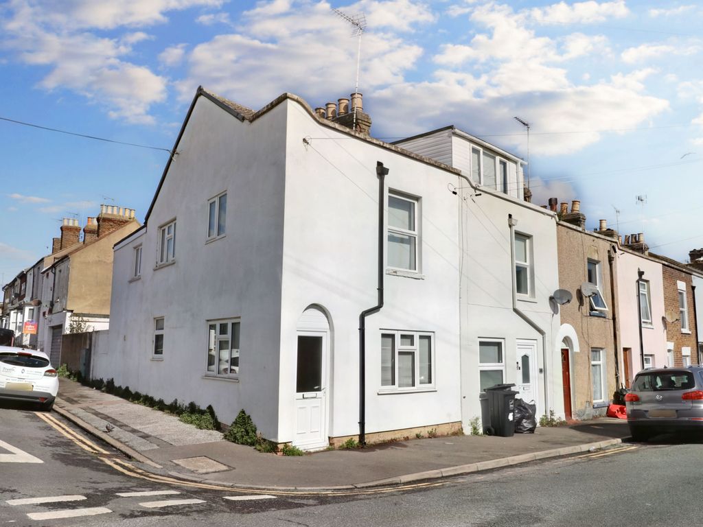 3 bed end terrace house for sale in Denmark Road, Ramsgate, Kent CT11