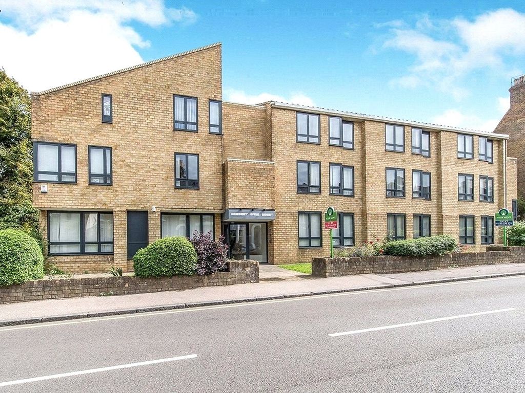 Studio to rent in Newton Road, Faversham, Kent ME13 Zoopla