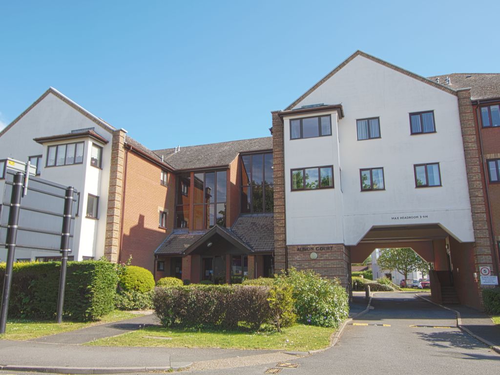 2 bed flat for sale in Sun Street, Billericay CM12 Zoopla