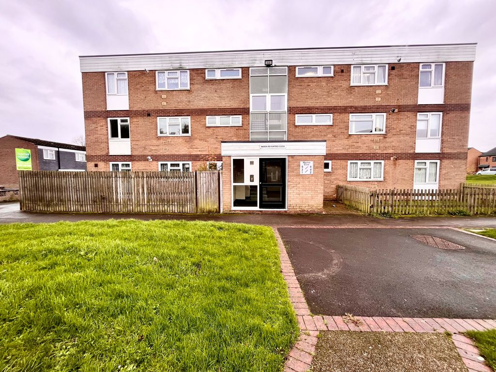 2 bed flat to rent in Maytree Close, Chelmsley Wood, Birmingham B37, £