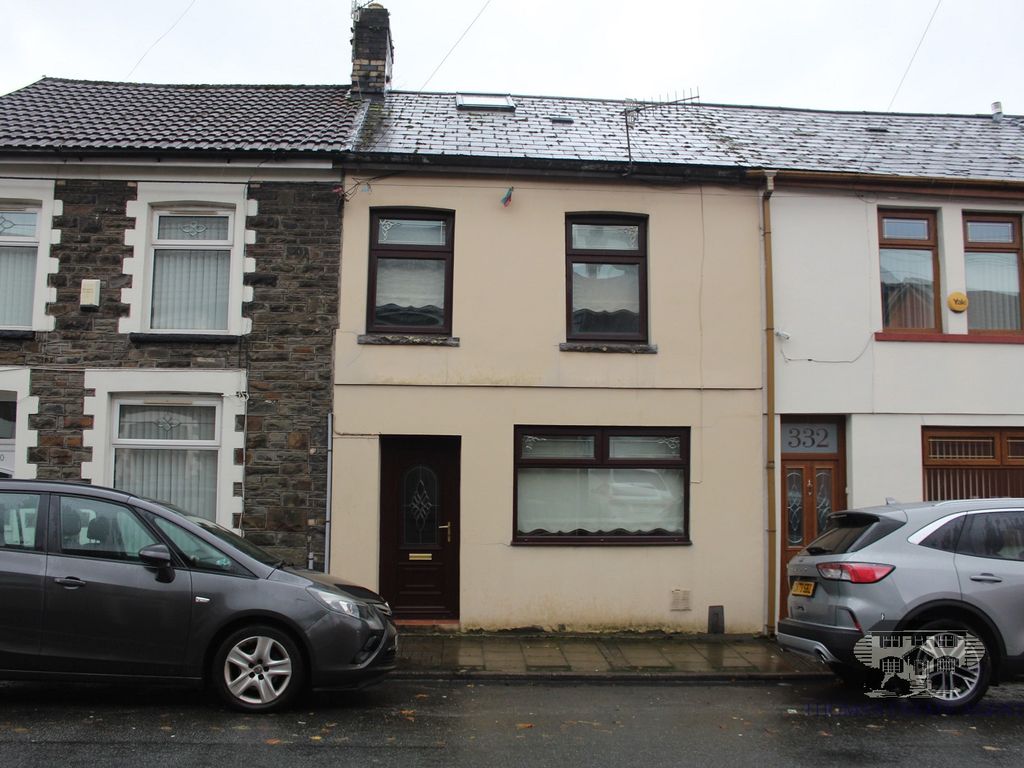 3 bed terraced house to rent in Brithweunydd Road, Trealaw Tonypandy