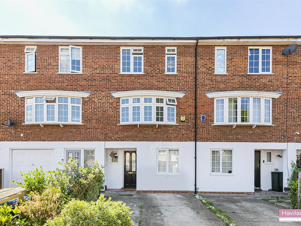 4 bed town house for sale in Hoppers Road, Winchmore Hill N21 Zoopla