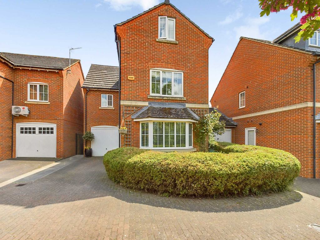 4 bed detached house for sale in Almond Tree Drive, Weston Turville