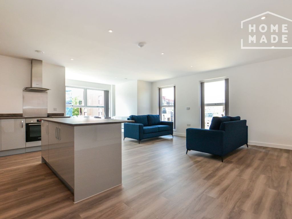 2 bed flat to rent in Trinity Walk, Woolwich SE18 Zoopla