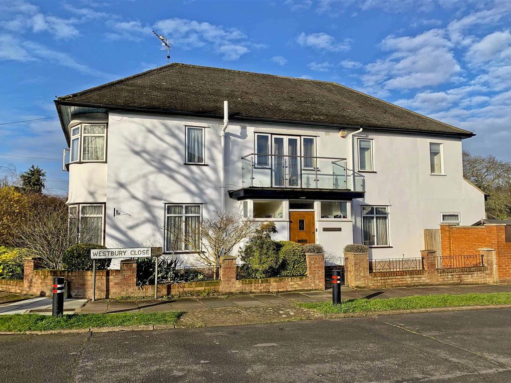 4 bed detached house for sale in Westbury Close, Ruislip HA4 Zoopla