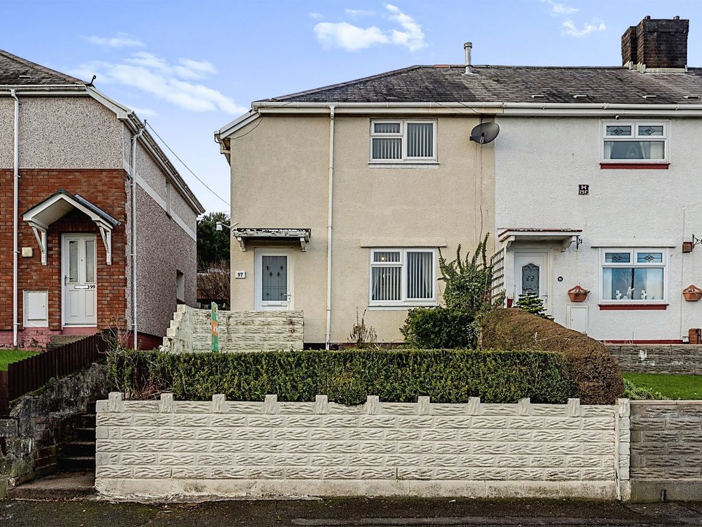 3 bed semidetached house for sale in Parc Avenue, Morriston, Swansea