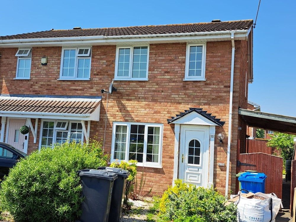 2 bed semidetached house to rent in Canterbury Drive, Perton