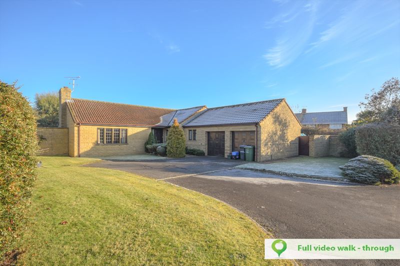 3 bed bungalow for sale in St. Michaels Gardens, South Petherton TA13