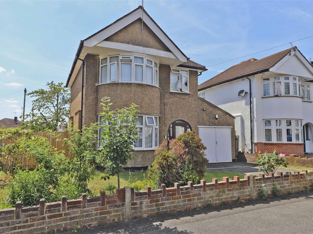 3 bed detached house for sale in Beechwood Avenue, Ruislip HA4 Zoopla