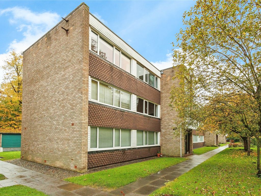 2 bed flat for sale in Lapwing Lane, Didsbury, Manchester M20, £210,000