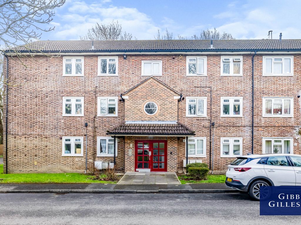 3 bed flat to rent in Haydon Drive, Eastcote, Pinner HA5 Zoopla