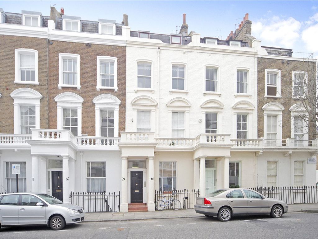 2 bed for sale in Alderney Street, Pimlico, London SW1V, £