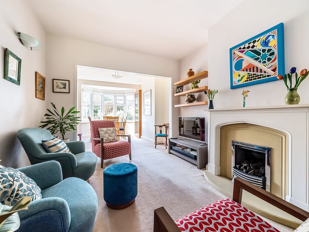 4 bed end terrace house for sale in Weirdale Avenue, London N20, £