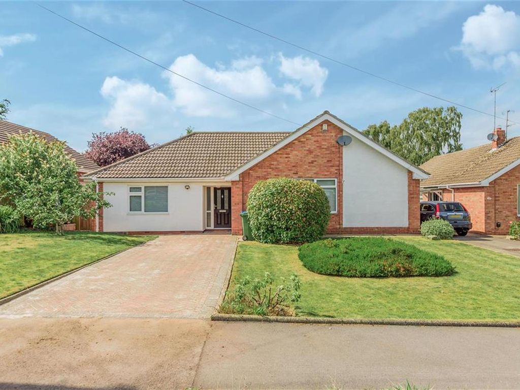 4 bed detached bungalow for sale in Elmsall Drive, Beverley, East
