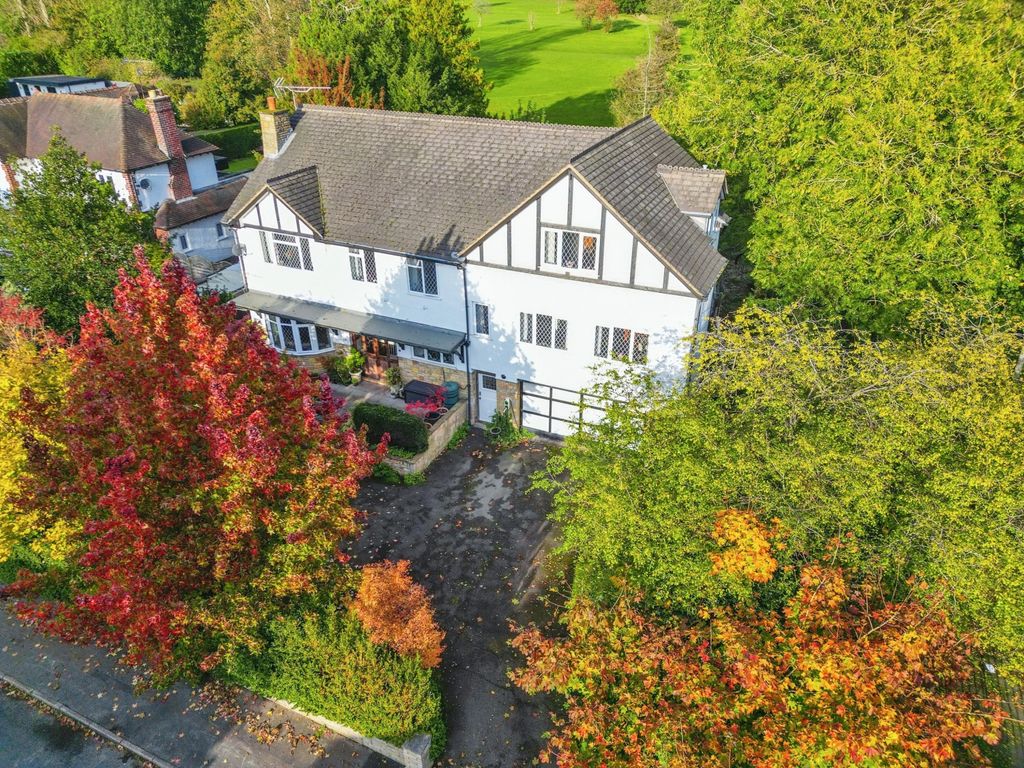 6 bed detached house for sale in Old Penkridge Road, Cannock WS11, £