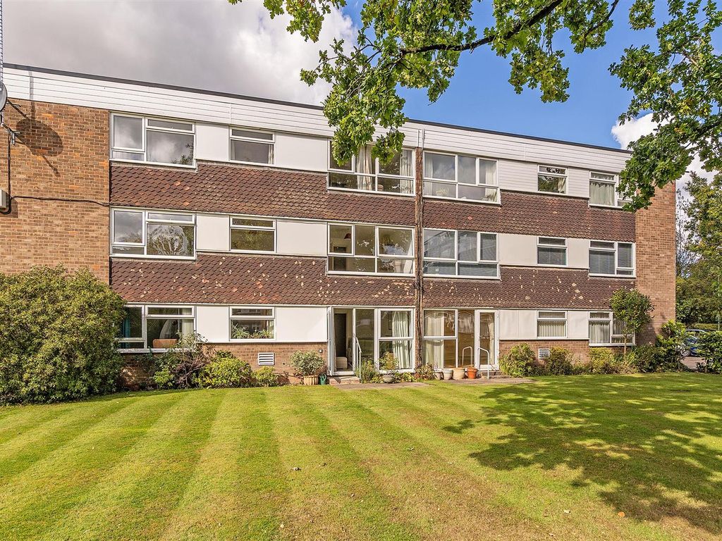 2 bed flat for sale in Dingle Lane, Solihull B91 Zoopla