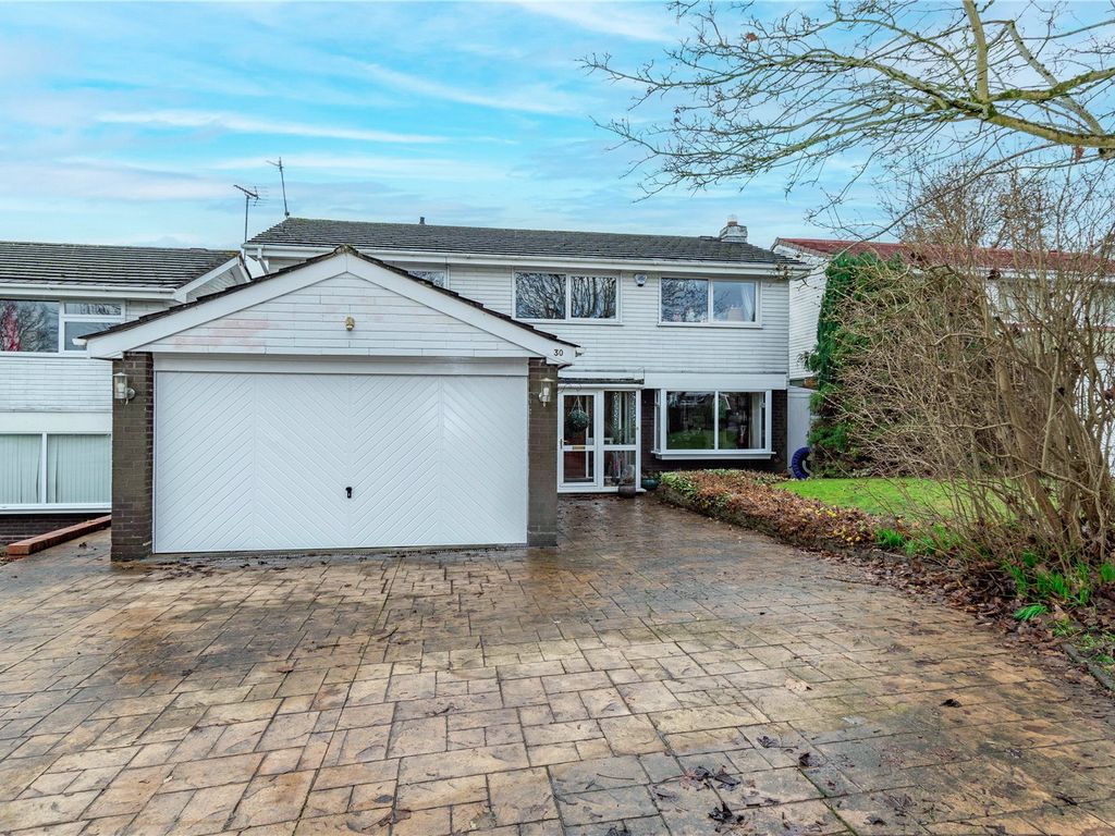 4 bed detached house for sale in Compton Close Southcrest, Redditch