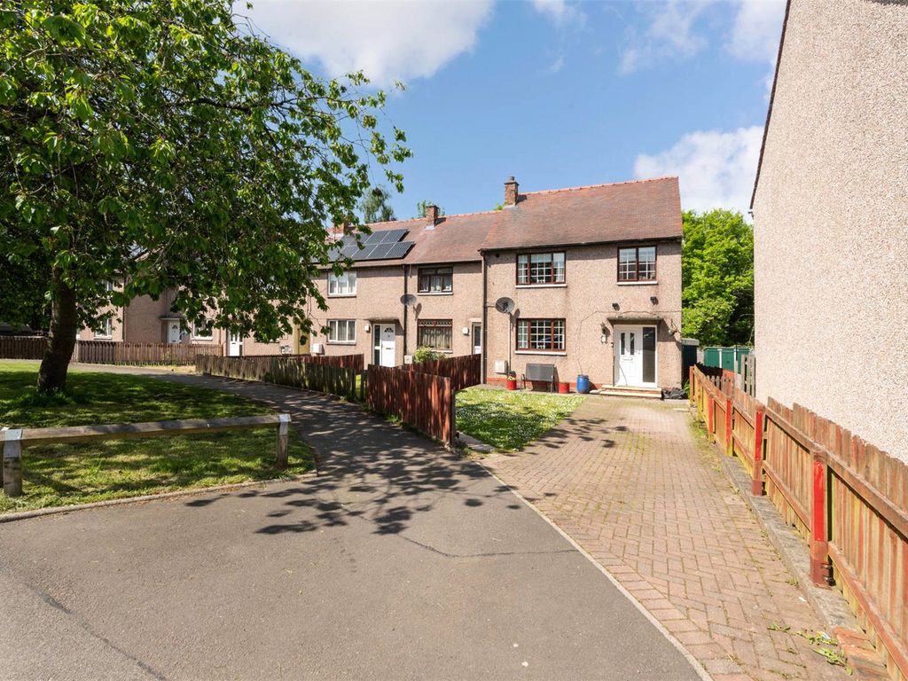 3 bed end terrace house for sale in Polmaise Crescent, Fallin, Stirling