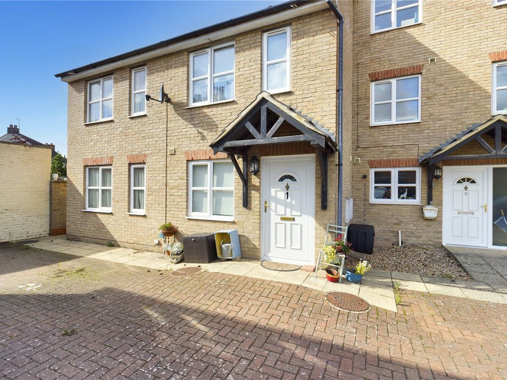 1 bed terraced house for sale in Friars Court, Priory Road, St. Neots