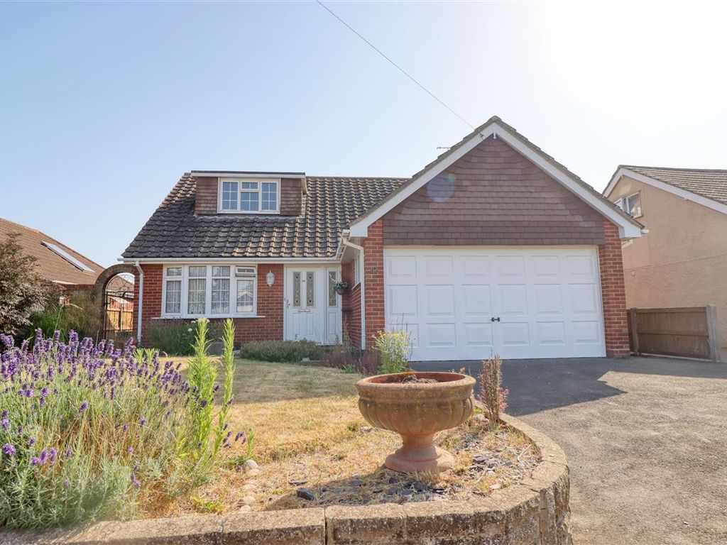 3 bed detached house for sale in Gorse Lane, ClactonOnSea CO15 Zoopla