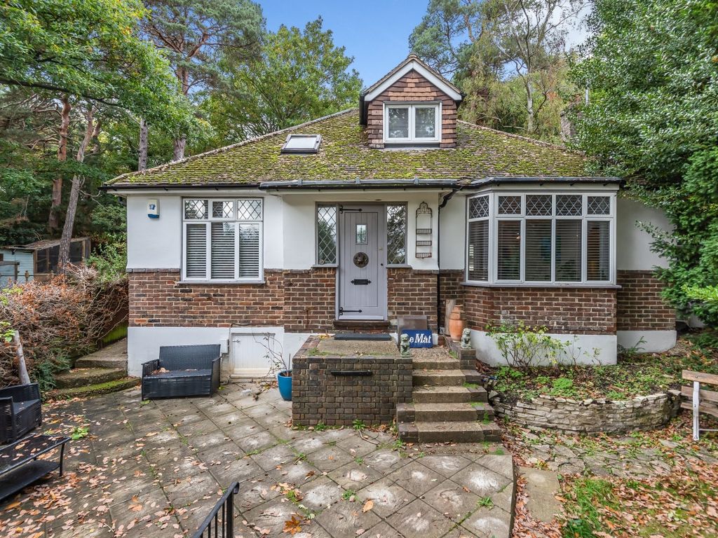 Harvest Bank Road, West Wickham BR4  
