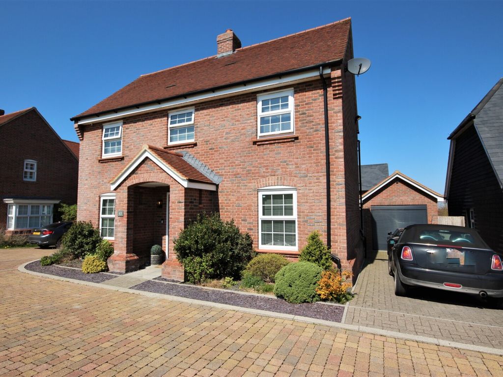 4 bed detached house for sale in Humphries Green, Wantage, Oxfordshire