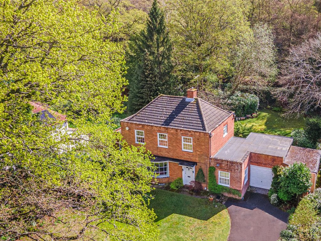 4 bed detached house for sale in Horseshoe Lane, Ash Vale, Guildford