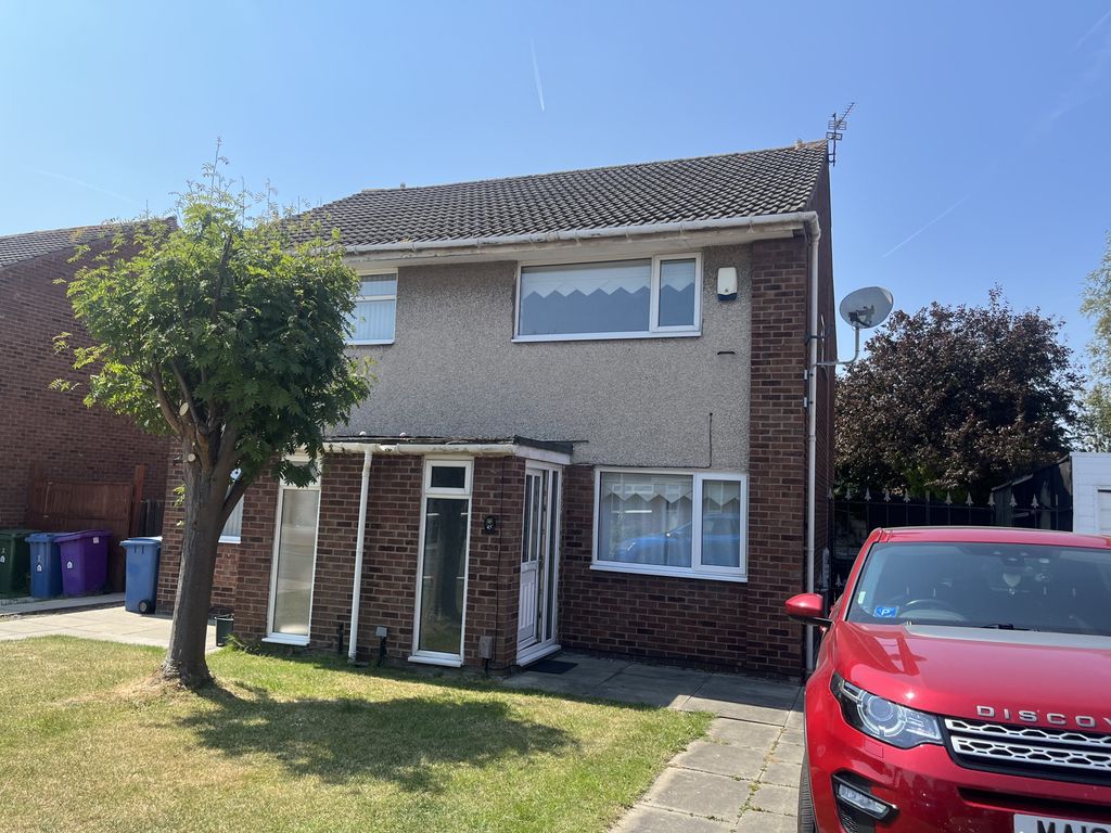 2 bed semidetached house to rent in Carnation Road, Liverpool