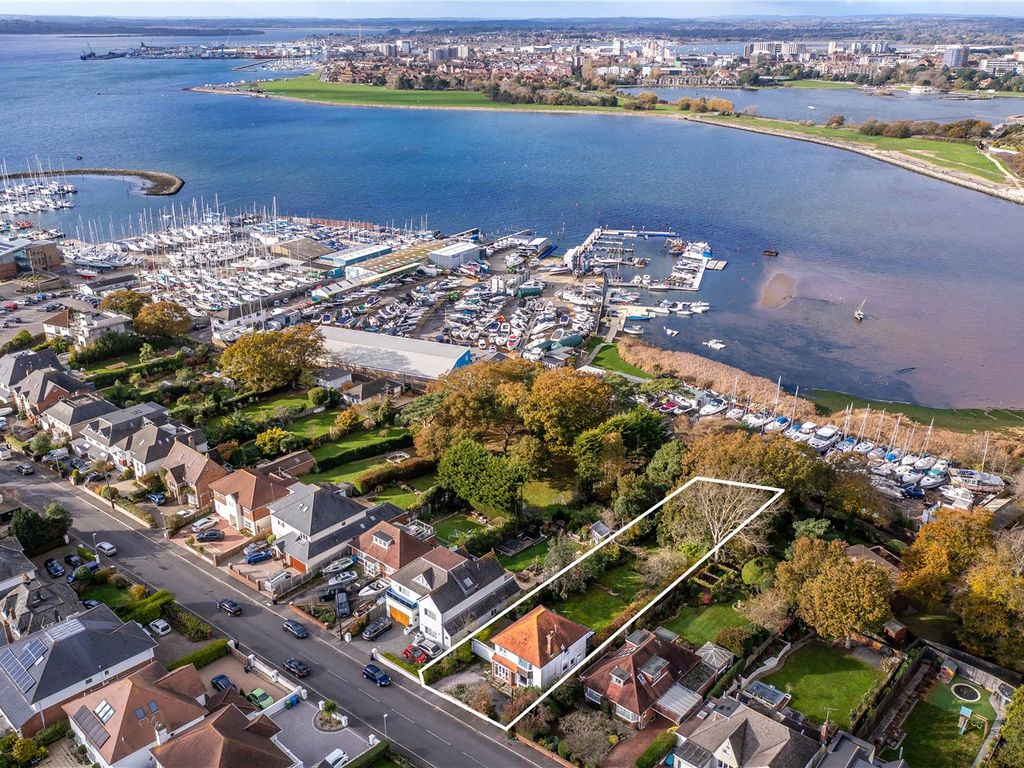 3 bed detached house for sale in Pearce Avenue, Lilliput, Poole BH14