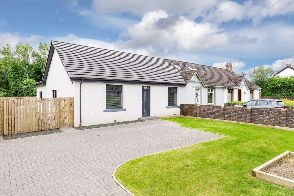 3 bed bungalow for sale in Lower Bathville, Armadale, Bathgate EH48, £