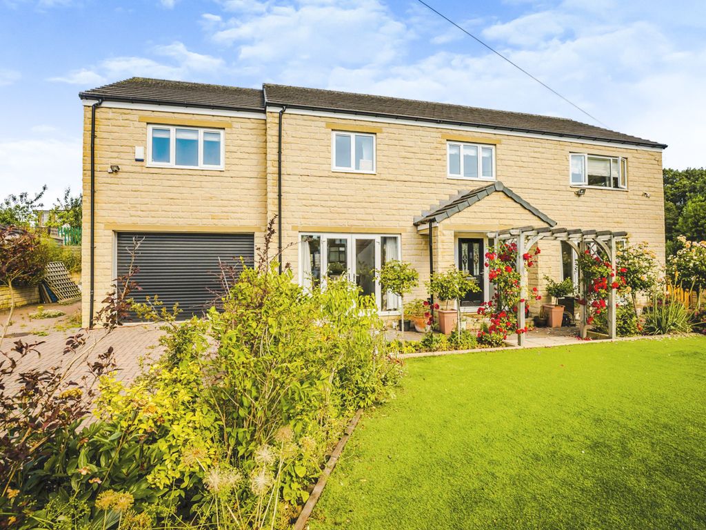 Reinwood Avenue, Quarmby, Huddersfield, West Yorkshire HD3