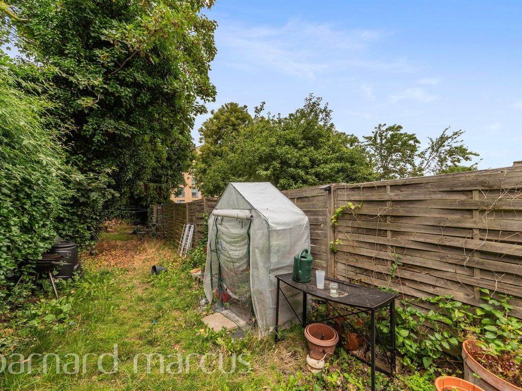 3 bed end terrace house for sale in Shakespeare Road, London SE24 Zoopla