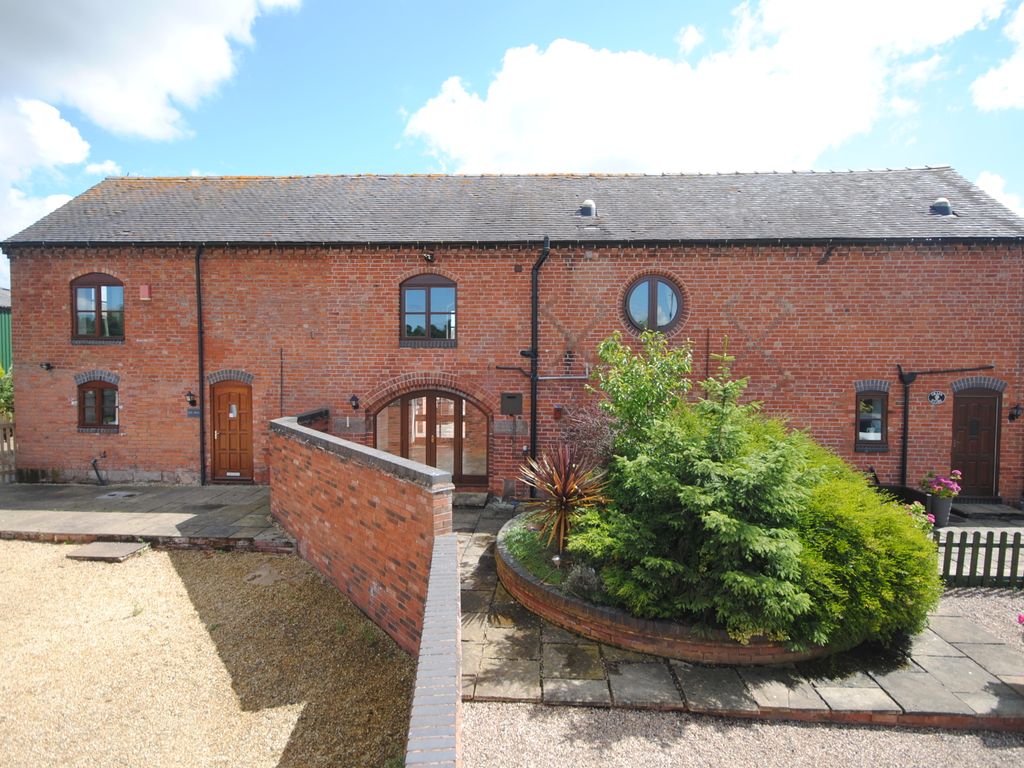 1 bed barn conversion to rent in Pershall, Eccleshall, Stafford ST21, £