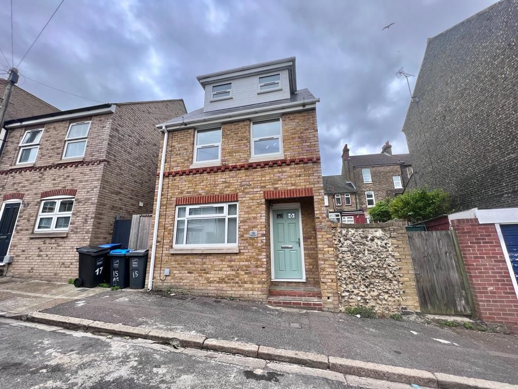 3 bed detached house to rent in Avenue Road, Ramsgate CT11 Zoopla