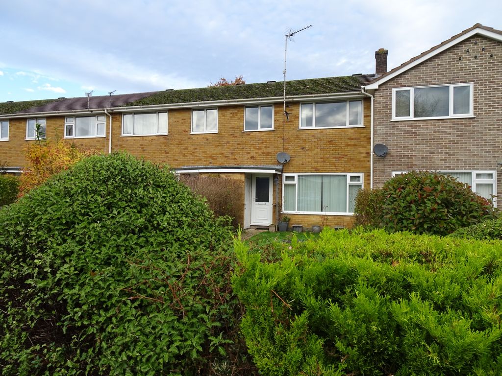 3 bed terraced house to rent in Forestside Gardens, Ringwood BH24, £