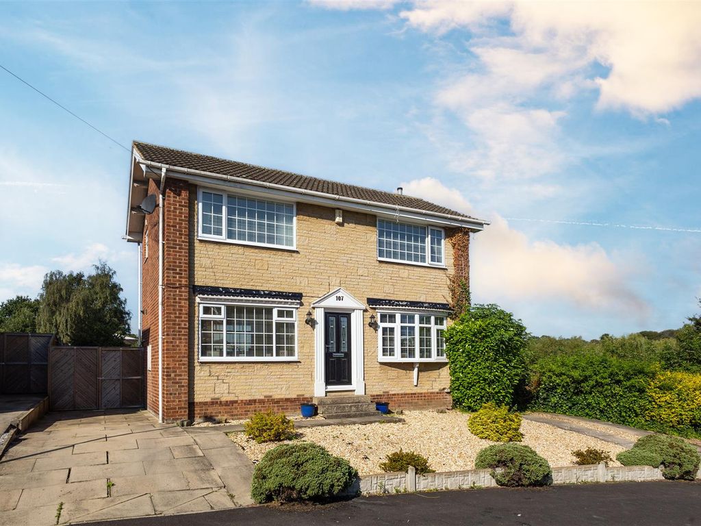 3 bed detached house for sale in Stone Brig Lane, Rothwell, Leeds LS26