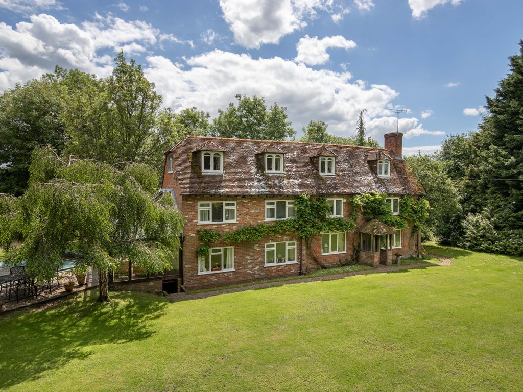Property Details For Parsonage Cottage Station Road Pluckley
