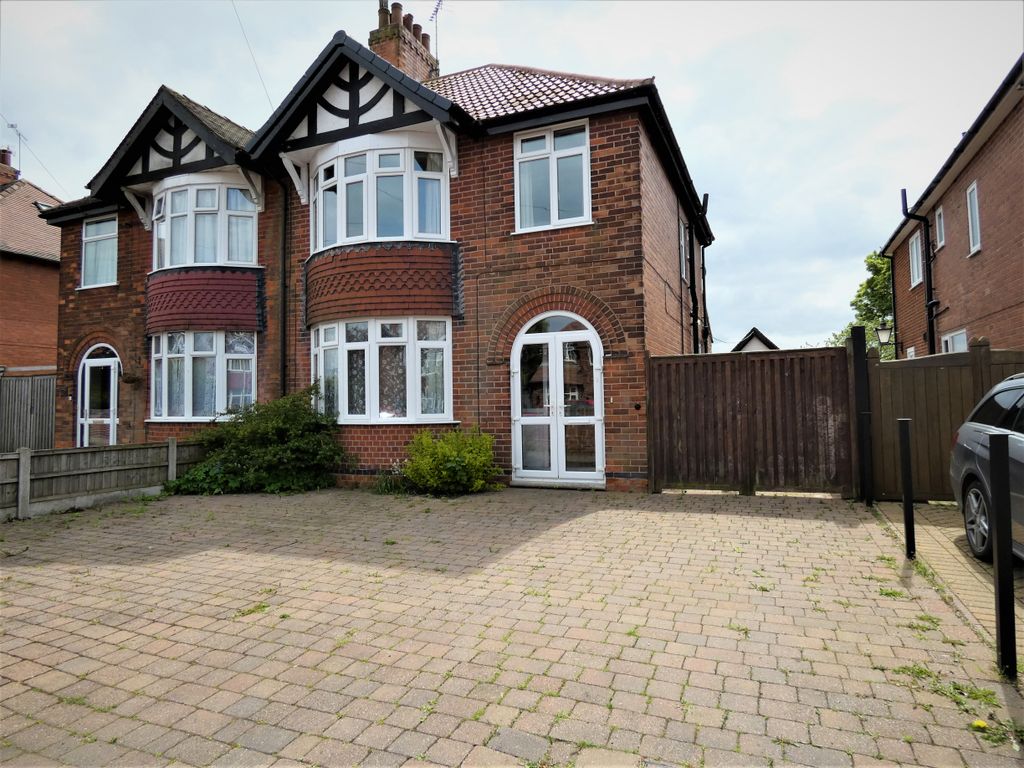 3 bed semidetached house to rent in Robin Down Lane, Mansfield NG18