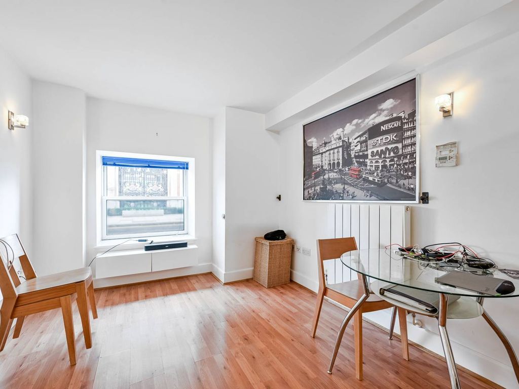 1 bed flat to rent in Building 22, Woolwich, London SE18, £1,650 pcm