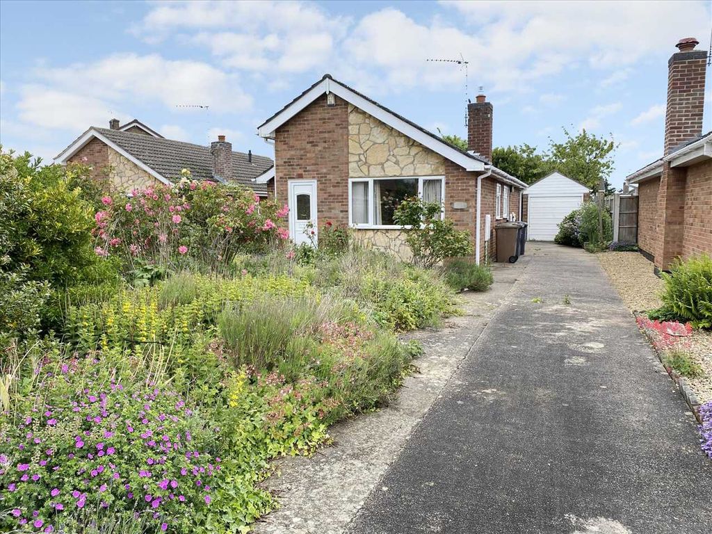 3 bed bungalow for sale in Durham Avenue, Sleaford NG34 Zoopla